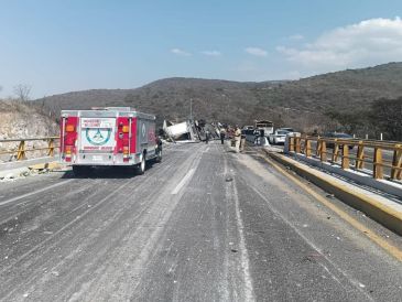 Se trató de una volcadura que fue seguida de un choque múltiple. ESPECIAL