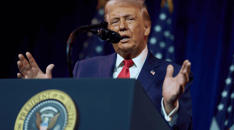 Donald Trump aseguró este miércoles que Venezuela se comprometió a comprar 