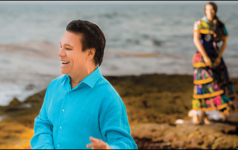 La cantante que aparece en edición especial de disco de Juan Gabriel. ESPECIAL / SPOTIFY