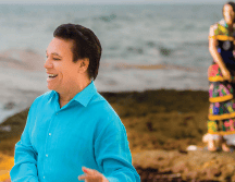 La cantante que aparece en edición especial de disco de Juan Gabriel. ESPECIAL / SPOTIFY