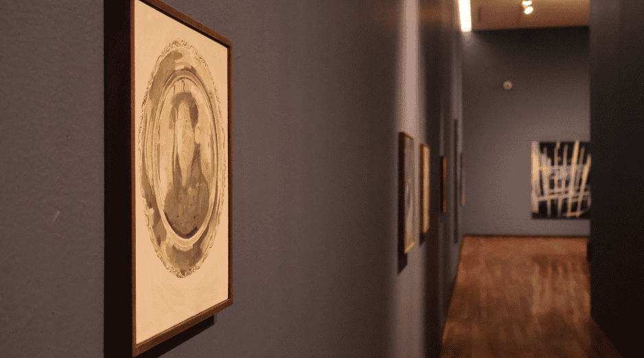 Uno de los ejes de la muestra es el trabajo pictórico en condiciones de baja iluminación. CORTESÍA