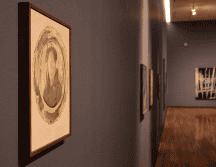 Uno de los ejes de la muestra es el trabajo pictórico en condiciones de baja iluminación. CORTESÍA