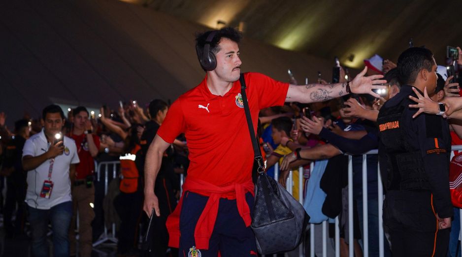 El club tapatío hizo oficial la baja del lateral derecho a través de sus redes sociales, donde destacó la entrega, la intensidad y el compromiso que Mozo mostró durante su etapa con el Rebaño, deseándole éxito en el nuevo reto que está por comenzar en su carrera profesional. IMAGO7