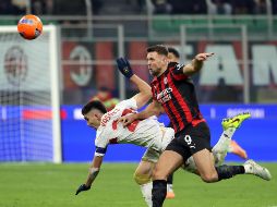 ohan Vásquez jugó los 90 minutos en el empate ante los rossoneri. EFE/M. Bazzi