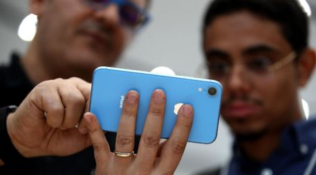 Hoy en día este télefono demuestra potencia informática, cámaras avanzadas, conectividad ultrarrápida y grandes experiencias. AFP / ARCHIVO