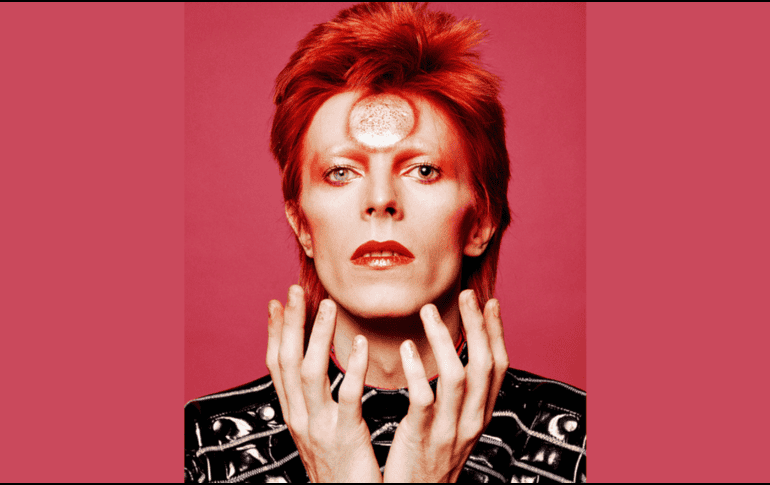 Su reinvención constante, sus alter egos y su moda y estilo lo convirtieron en una figura muy icónica. FACEBOOK/David Bowie