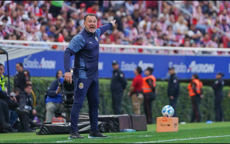 Milito añadió que la decisión de permitir la salida de algunos jugadores respondió a la necesidad de contar con un grupo equilibrado y comprometido. IMAGO7.