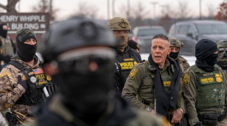 ICE tiene un número récord de detenidos en custodia, unos 68 mil, y el año pasado se registró la cifra más alta de muertes en custodia de ICE desde 2004, con un total de 32, según organizaciones de derechos humanos. EFE / ARCHIVO