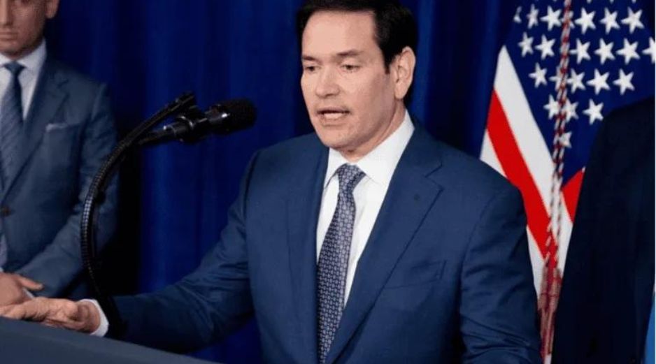 Marco Rubio, habló este domingo con su homólogo mexicano para discutir la necesidad de una cooperación más sólida para desmantelar las redes narcoterroristas violentas que operan en México. EFE/ Archivo