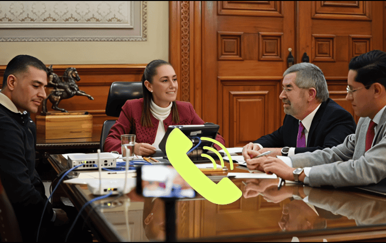 La Mandataria anunció a última hora del domingo que retrasaría el inicio de su conferencia de prensa diaria para sostener la llamada con el presidente de Estados Unidos. X / @Claudiashein