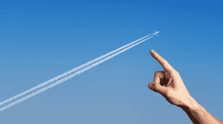 Todos los sobrevuelos que se han realizado durante el mes de enero están controlados por el Centro Nacional de Vigilancia Protección del Espacio Aéreo, así como la Agencia Federal de Aviación Civil (AFAC). ESPECIAL / CANVA