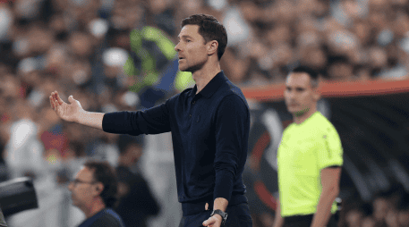 Xabi Alonso durante la final de la Supercopa de España ante el Barcelona, en el estadio Ciudad Deportiva del Rey Abdalá de Yeda, Arabia Saudita. EFE / K. Försterling