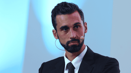 Real Madrid destacó las credenciales con las que Arbeloa tomará las riendas a partir de este 12 de enero. EFE / J. Lizón