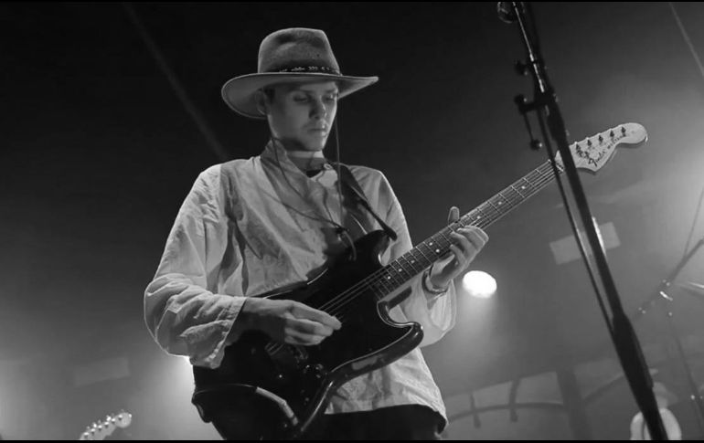 Matt Kwasniewski-Kelvin era un talentoso guitarrista que dio parte del sonido distintivo de black midi. ESPECIAL