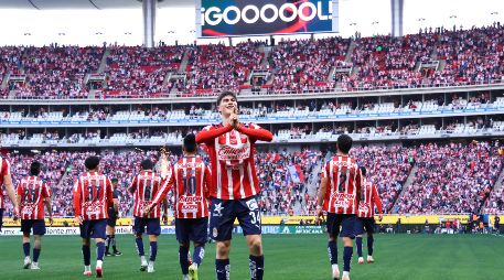 Chivas mantuvo el dominio durante el primer partido del Clausura 2026, en donde debutaron Brian González y Ángel Sepúlveda. Imago7 / ARCHIVO