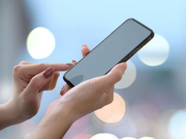 El padrón telefónico será obligatorio para todas las líneas móviles registradas en el país. CANVA