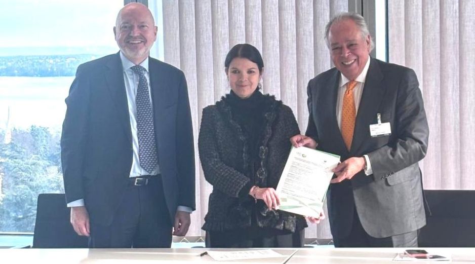 Aurelio López Rocha, presidente del CRT, durante la visita a la sede de la OMPI  donde se firmó una carta de intención con el IMPI. CORTESÍA