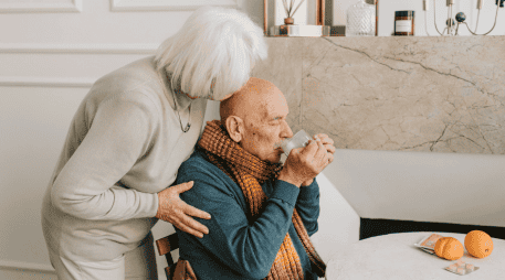 El premio Nobel ve la vejez como un proceso biológico que la ciencia busca entender. CANVA