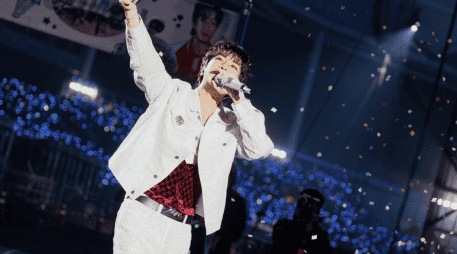 De acuerdo con información oficial difundida por la boy band surcoreana, formada por Jin, Suga, J-Hope, RM, Jimin, V y Jungkook, los conciertos serán en mayo. ESPECIAL/Facebook @BTS