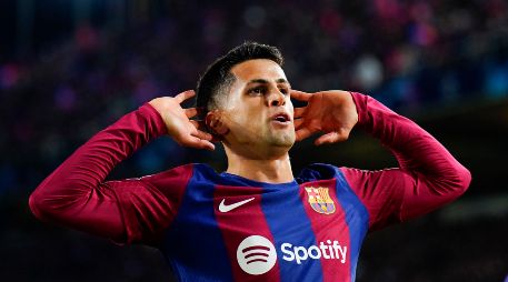 El Barcelona, quien de nuevo recibe a Cancelo, lidera La Liga española en su punto medio, con cuatro unidades de ventaja sobre su escolta Real Madrid. EFE / ARCHIVO