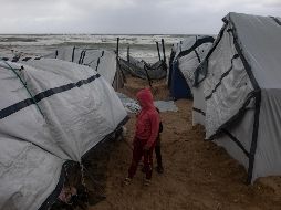 El portavoz de Unicef también criticó la decisión de Israel de restringir el acceso a Gaza a 37 organizaciones humanitarias. EFE/H. IMAD