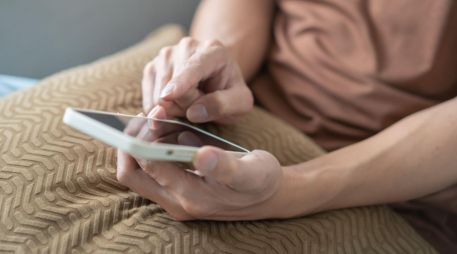 Las personas con líneas móviles deberán completar el registro para evitar la suspensión del servicio. CANVA