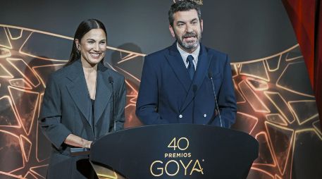 La actriz Toni Acosta y el actor Arturo Valls dieron a conocer a los nominados de los Premios Goya. EFE