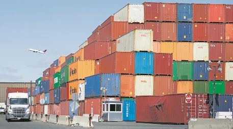 Mantener un comercio fluido y libre de aranceles es clave para la competitividad de México frente a los retos económicos y fiscales que enfrenta el país en 2026. AFP/C. Triballeau