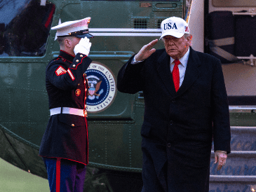 Las declaraciones de Trump se dan instantes previos a la reunión entre autoridades de Groenlandia y EU.  EFE / EPA / SHAWN THEW / POOL