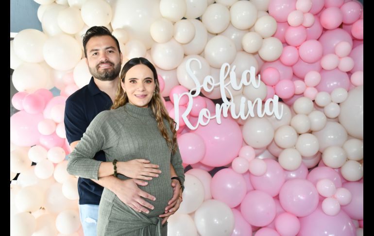 Saúl Moreno y Carolina Landeros. GENTE BIEN JALISCO / Revista del 16 de enero 2025