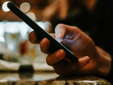 Los números sin registro no podrán usar el servicio móvil hasta concluir el trámite. Unsplash