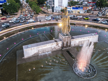 A pesar del incremento presupuestal, las autoridades estatales subrayaron que la obra conservó los cinco carriles de circulación vehicular. EL INFORMADOR/ A. Navarro