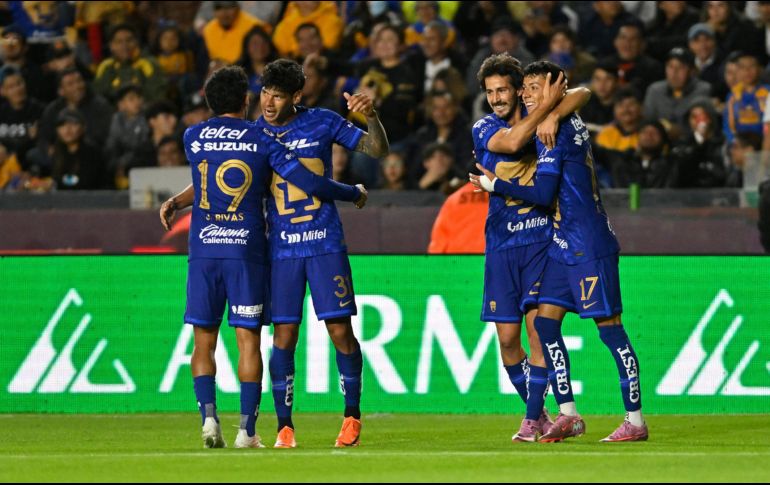 Pumas supo defender su ventaja para salir victorioso. EFE/M. Sierra