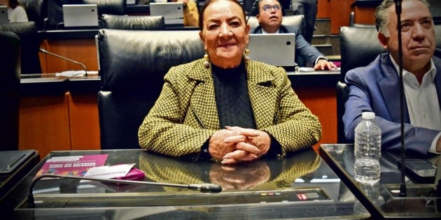 Registro de celulares: Senadora busca proteger datos de los usuarios