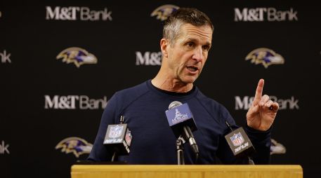 Harbaugh estuvo al frente de los Ravens durante 19 temporadas y está cerca de concretar su llegada a un nuevo equipo. AP/M. Ludtke