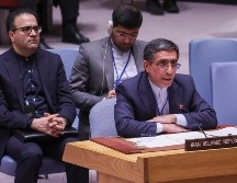 El vice representante de Irán ante las Naciones Unidas Gholamhossein Darzi habla durante una sesión de emergencia del Consejo de Seguridad que discute las mortíferas protestas en Irán en la sede de las Naciones Unidas en Nueva York. EFE/ S. YENESEL