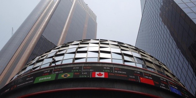 Bolsa Mexicana gana y anota un nuevo m&aacute;ximo