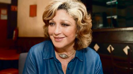 La cantante regresa al escenario en una gira que celebra la cercanía con el público y una historia musical compartida. EL UNIVERSAL