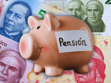 El número de trabajadores que solicitaron el retiro por desempleo de las Afore fue de un millón 944 mil 402 registros en 2025, 227 mil 400 más que en 2024. ESPECIAL / CANVA