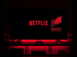 Netflix actualmente tiene los derechos de pago de títulos de SPE en territorios seleccionados. ESPECIAL / UNSPLASH Thibault Penin