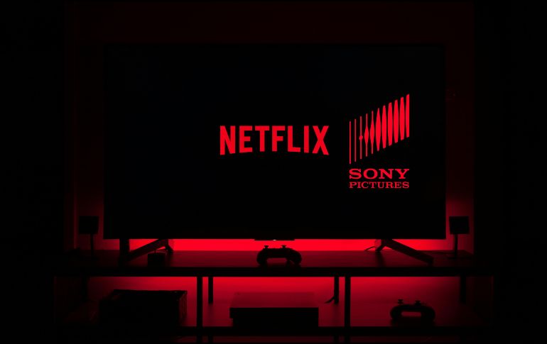 Netflix actualmente tiene los derechos de pago de títulos de SPE en territorios seleccionados. ESPECIAL / UNSPLASH Thibault Penin