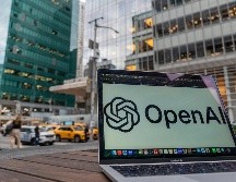 La introducción de anuncios en ChatGPT podría ayudar a OpenAI a cumplir con sus ambiciosos compromisos de inversión. EFE/A. Colmenares