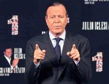 Tras las acusaciones contra Julio Iglesias, su esposa Miranda Rijnsburger mostró apoyo mientras autoridades españolas analizan los señalamientos. NOTIMEX/ARCHIVO