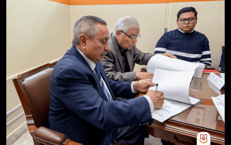 IDEFT y CANACAR firman alianza para capacitación en autotransporte de Jalisco