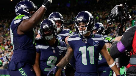 Las intenciones de los Halcones Marinos eran claras: ser agresivos y aprovechar los parches de los visitantes. EFE/ J. G. MABANGLO.