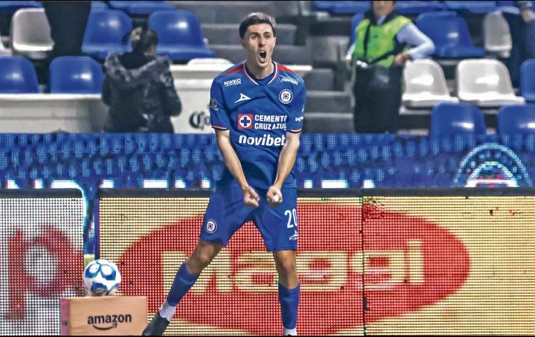 Paradela aprovechó los rebotes en el área poblana y mandó a guardar el esférico al minuto 77. IMAGO7