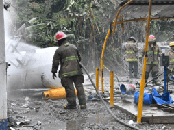 Para controlar el siniestro fue necesaria la intervención de al menos 25 elementos operativos del IPCET y de la Unidad Municipal de Protección Civil (UMPC) de Centro. ESPECIAL/Gobierno de Tabasco