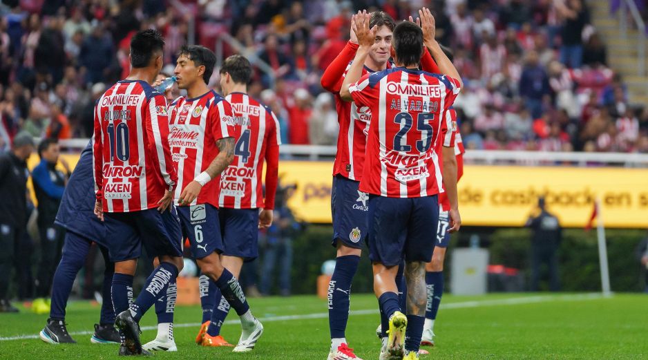 Chivas selló un triunfo sustentado en su equilibrio colectivo, su contundencia en momentos clave y la aportación puntual de varios de sus elementos. IMAGO7.
