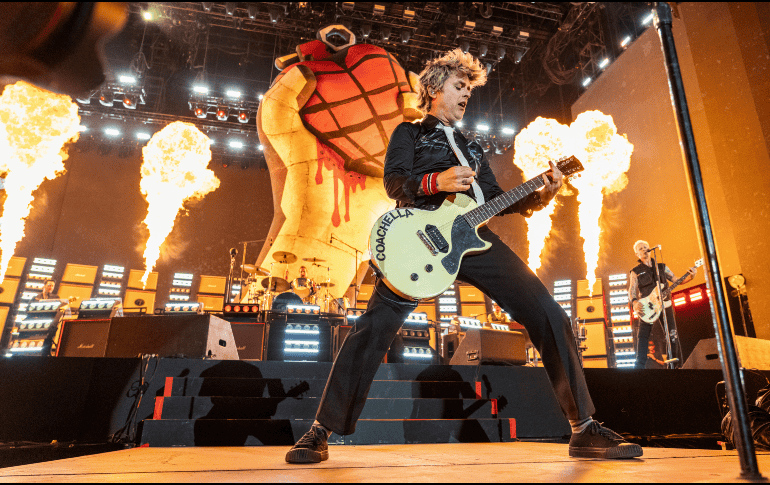 Se espera que Green Day, integrado por Billie Joe Armstrong, Mike Dirnt y Tré Cool, interprete una selección de sus himnos más conocidos como parte del tributo. AP / ARCHIVO
