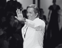 Valentino Garavani habría transformado el lujo y la elegancia en una forma de arte. EFE / ARCHIVO